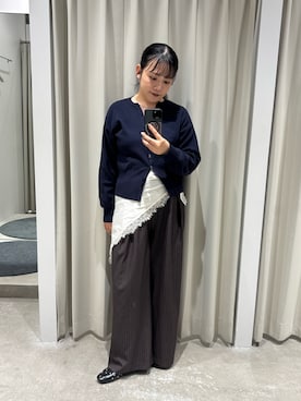 「SENSE OF PLACE by URBAN RESEARCH(センスオブプレイスバイアーバンリサーチ)の『洗濯可』抗ピルキーネックカーディガン(カーディガン/ボレロ、ブルー系)」を使った、ナギサさん(レディース・160cm)の秋コーディネート