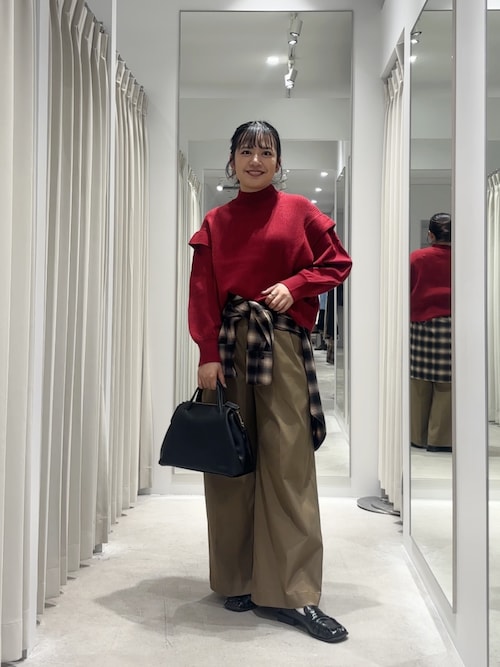 一部WEB限定カラー』ストレッチショルダータックセーター