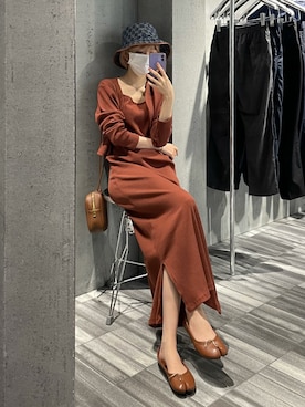 「ISOOK（アイスー）のアイテム（ワンピース/ドレス）」を使った、松尾瞳さん（レディース・157cm）の秋コーディネート