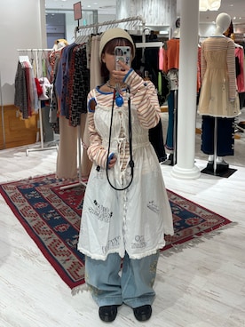 「アイテム（チュニック）」を使った、華愛さん（レディース・149cm）の秋コーディネート