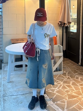 「アイテム（ボストンバッグ）」を使った、華愛さん（レディース・149cm）の夏コーディネート