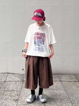 「アイテム（シュシュ）」を使った、華愛さん（レディース・149cm）の夏コーディネート