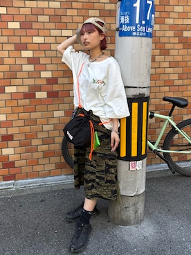 「CIAOPANIC（チャオパニック）の【DEFGARMENTS/デフガーメンツ】BERMUDA CARGO PANTS（その他パンツ）」を使った、華愛さん（レディース・149cm）の夏コーディネート