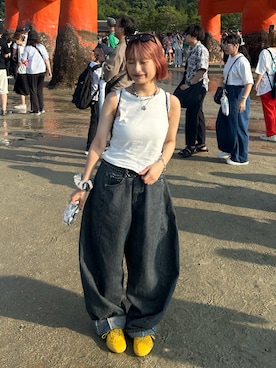 「アイテム（デニムパンツ）」を使った、華愛さん（レディース・149cm）の夏コーディネート