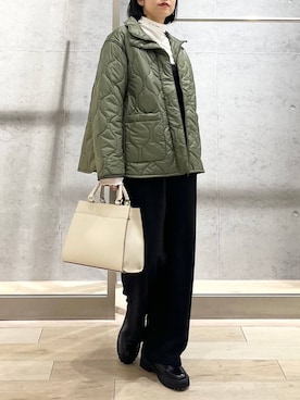 「LEPSIM（レプシィム）のフェイクレザーセンターステッチバッグ　990316（ショルダーバッグ）」を使った、エムアイさん（レディース・162cm）の冬コーディネート