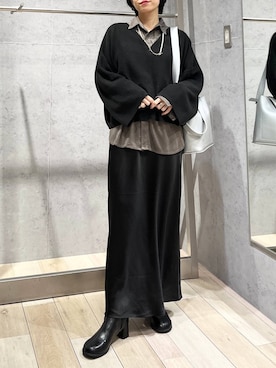 「LEPSIM（レプシィム）のストレッチサテンスカート　497324（スカート）」を使った、エムアイさん（レディース・162cm）の秋コーディネート