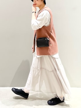 「ティアードスカート」｜「アイテム（腕時計）」を使った、エムアイさん（レディース・162cm）の春コーディネート