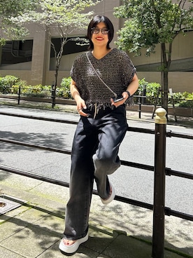 「メガネ女子」｜「アイテム（PC・スマホグッズ/家電）」を使った、エムアイさん（レディース・162cm）の春コーディネート