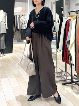 「LEPSIM（レプシィム）のイージーコクーンワイドパンツ　499926（その他パンツ）」を使った、エムアイさん（レディース・162cm）の秋コーディネート