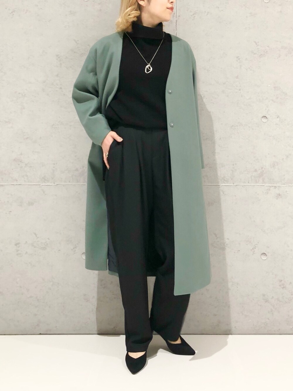 ♡新品未使用♡MONNALISA♡ロングコート　グレー LEPSIM（レプシィム）の「ノーカラロングコート 950919（ノー