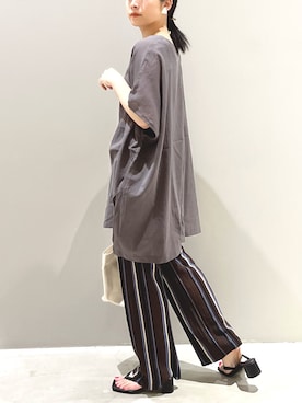 「トングサンダル」｜「アイテム（チュニック）」を使った、エムアイさん（レディース・162cm）の秋コーディネート