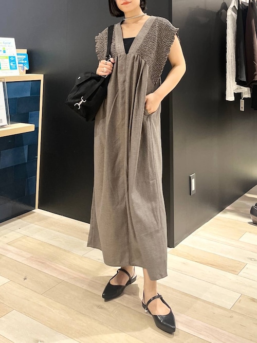 産前・産後対応】マタニティ／シャーリングワンピースAW 595401