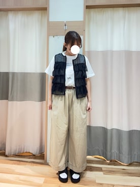 「ベスト×Tシャツ」｜nariさん（レディース・157cm）の春コーディネート