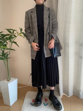 「GU（ジーユー）のアイテム（テーラードジャケット、グレー系）」を使った、miさん（レディース・156cm）の秋コーディネート