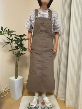 「GU（ジーユー）のアイテム（サロペット/オーバーオール、ベージュ系）」を使った、miさん（レディース・156cm）の春コーディネート
