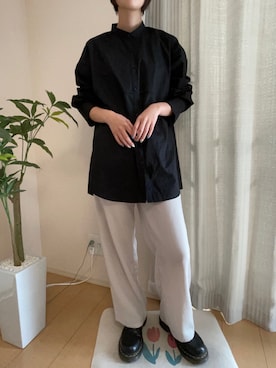 「GU（ジーユー）のアイテム（シャツ/ブラウス、ブラック系）」を使った、miさん（レディース・156cm）の秋コーディネート