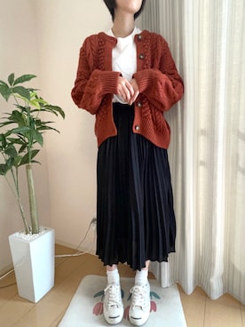 「UNIQLO（ユニクロ）のアイテム（Tシャツ/カットソー、ホワイト系）」を使った、miさん（レディース・156cm）の秋コーディネート