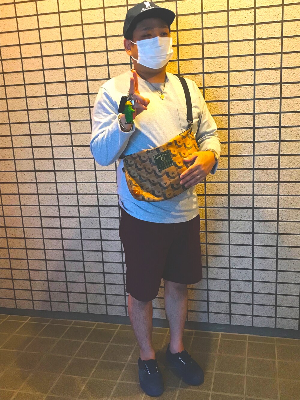 「休日スタイル、ODF(おデブファッション)、激安コーデ、しまむらコーデ、無地T」｜「しまむらのアイテム（パンツ、パープル系）」を使った、ニャハハぶーちゃんさん（メンズ・165cm）の秋コーディネートの1枚目の写真