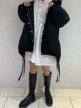 「白黒」｜「アイテム（その他アウター）」を使った、りささん（レディース・165cm）の秋コーディネート