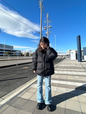 「GU（ジーユー）のアイテム（デニムパンツ、ブルー系）」を使った、‪ ·͜·さん（レディース・158cm）の冬コーディネート