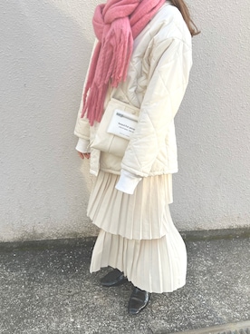 「オールホワイト」｜「アイテム（その他アウター）」を使った、miyuさん（レディース・163cm）の冬コーディネート