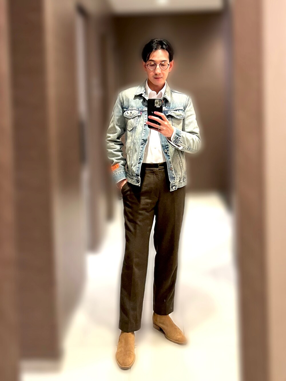 「levis、ootd、HERON PRESTON、denimjacket、今日のコーデ、デニムジャケット、サイドゴアブーツ」｜「levis heron prestonのアイテム（デニムジャケット、ブルー系）」を使った、d29p26buさん（メンズ・174cm）の春コーディネートの1枚目の写真