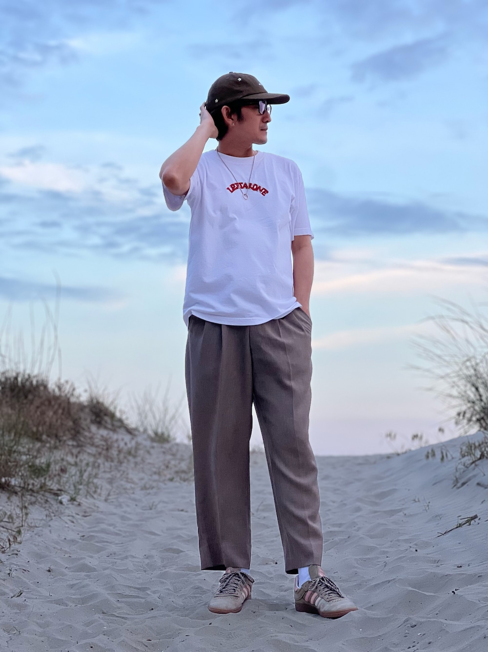「今日のコーデ、Tシャツ、スニーカーコーデ、アディダス、ストリートコーデ、シンプルコーデ、メンズコーデ、aimeleondore、kith」｜「AIME LEON DOREのアイテム（ファッション雑貨、グリーン系）」を使った、d29p26buさん（メンズ・174cm）の夏コーディネートの1枚目の写真