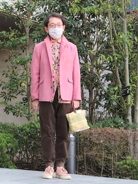 「TAKEO KIKUCHI（タケオキクチ）のアイテム（ジャケット/アウター、ピンク系）」を使った、ちゃばこさん（メンズ・168cm）の春コーディネート