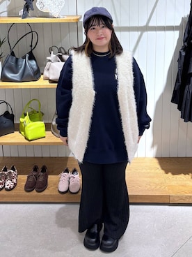 「ぽっちゃりスタッフ」｜ninomiii203さん（レディース・156cm）の秋コーディネート