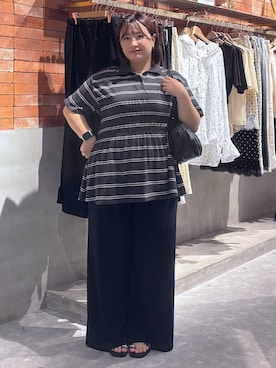 「LOWRYS FARM（ローリーズファーム）の【500mlペットボトル収納可】タックボストンＢＡＧ　1049023（ボストンバッグ、ブラック系）」を使った、ninomiii203さん（レディース）の秋コーディネート