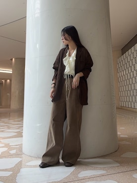 「KBF（ケイビーエフ）のフリルVネックブラウス（シャツ/ブラウス、ホワイト系）」を使った、ﾊｲﾅさん（レディース・159cm）の夏コーディネート