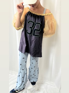 「アイテム（スニーカー）」を使った、KAROさん（キッズ・142cm）の夏コーディネート