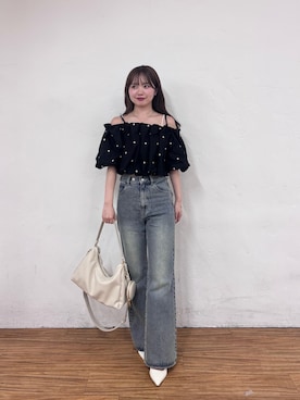 「Chico（チコ）のロゴ刺繍フレアデニム（デニムパンツ、ブルー系）」を使った、miyu 🤍さん（レディース・156cm）の春コーディネート