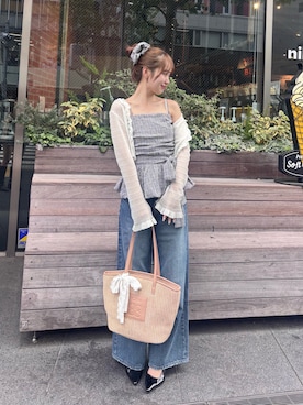 「Chico（チコ）のギンガムバルーンペプラムトップス+シュシュセット（シャツ/ブラウス、ブラック系）」を使った、miyu 🤍さん（レディース・156cm）の春コーディネート