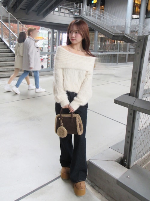 【チャーリー】新品未使用　coelie ミッドフレアデニム　22インチ チャーリー】新品未使用 coelie ミッドフレアデニム 22インチ