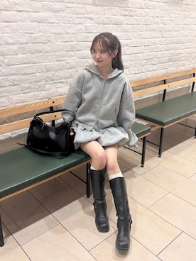 「アイテム（パーカー）」を使った、miyu 🤍さん（レディース・156cm）の秋コーディネート