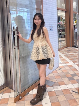 「Chico（チコ）の1万枚突破！【SALON  by Chico】ローズチュールペプラムブラウス（シャツ/ブラウス、ピンク系）」を使った、miyu 🤍さん（レディース・156cm）の春コーディネート