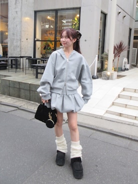 「アイテム（シュシュ）」を使った、miyu 🤍さん（レディース・156cm）の秋コーディネート