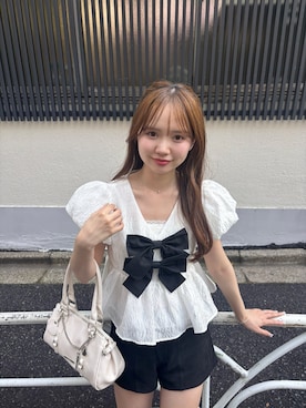 「Chico（チコ）のダブルリボンパフブラウス（シャツ/ブラウス、ホワイト系）」を使った、miyu 🤍さん（レディース・156cm）の夏コーディネート