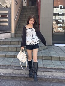 Chico（チコ）の「ティアードバルーンペプラムブラウス（シャツ