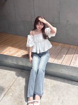 「Chico（チコ）のバルーンオフショルペプラムブラウス（シャツ/ブラウス、ホワイト系）」を使った、miyu 🤍さん（レディース・156cm）の春コーディネート