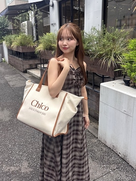 「Chico（チコ）のギャザーチェックキャミワンピース（ワンピース、ブラウン系）」を使った、miyu 🤍さん（レディース・156cm）の夏コーディネート