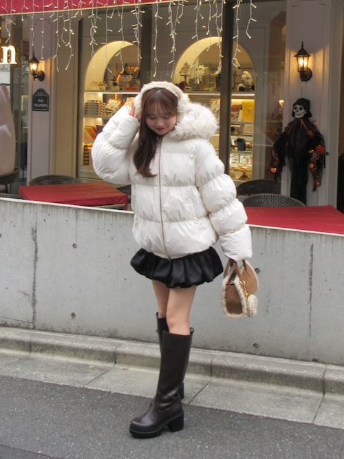 Chico 裾 フリル バルーンスカート ホワイト 白 チコ セール】裾フリルバルーンスカート（スカート）｜Chico（チコ）の