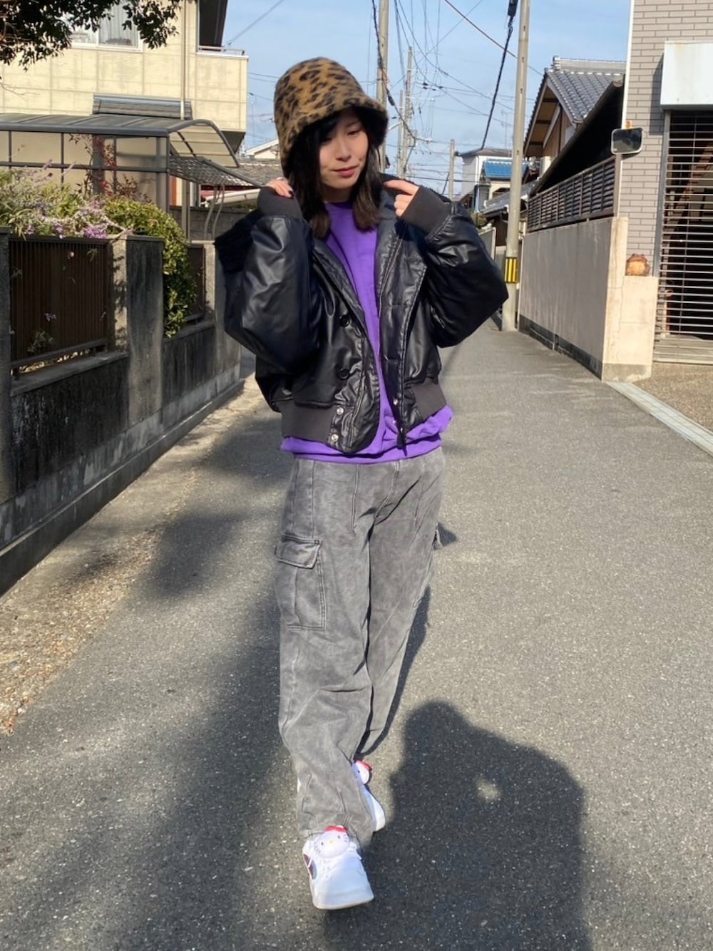 「Right-onのシャギーバケットハット（ハット、ブラウン系）」を使った、mlikemm11さん（レディース・164cm）の冬コーディネートの1枚目の写真