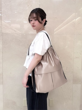 「HIROKO HAYASHI（ヒロコハヤシ）のLUINI SATINE（ルイーニ サティーネ）2wayナップサック（バックパック/リュック、ベージュ系）」を使った、mさん（レディース・150cm）の夏コーディネート