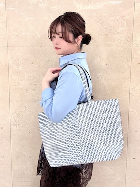 「HIROKO HAYASHI（ヒロコハヤシ）のOTTICA（オッティカ）トートバッグ（トートバッグ、ブルー系）」を使った、mさん（レディース・150cm）の春コーディネート