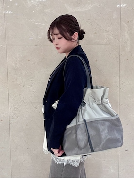 「HIROKO HAYASHI（ヒロコハヤシ）のLUINI AGILE（ルイーニ アジレ）トートバッグ（トートバッグ、グレー系）」を使った、mさん（レディース・150cm）の春コーディネート