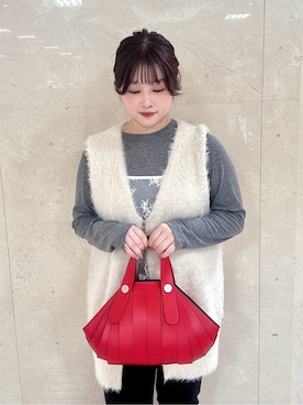 「HIROKO HAYASHI（ヒロコハヤシ）のOSSO VIVO（オッソ ヴィーヴォ）2WAYハンドバッグ（ハンドバッグ、レッド系）」を使った、mさん（レディース・150cm）の冬コーディネート