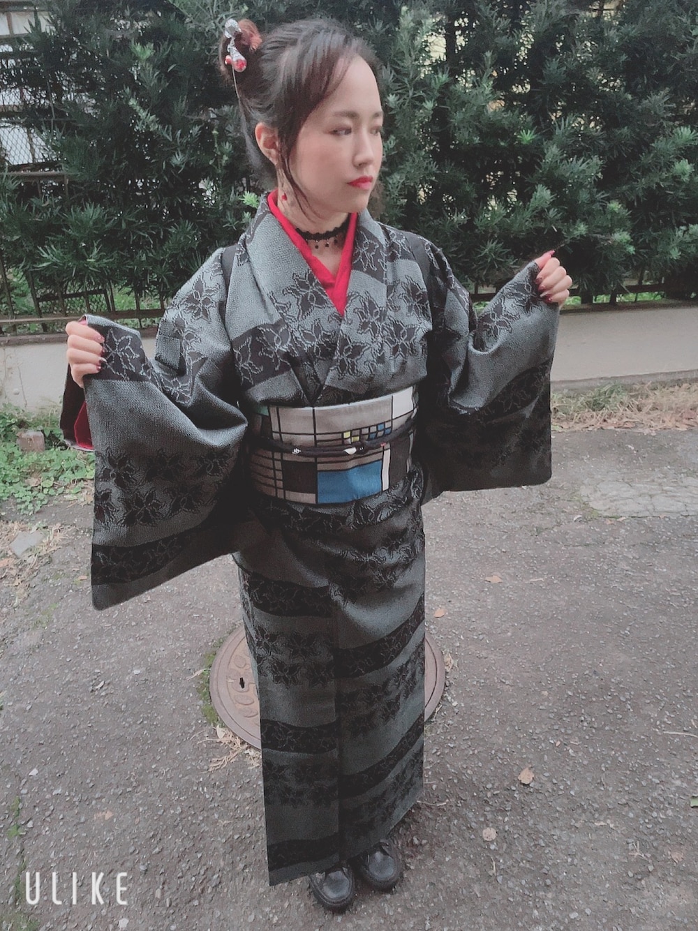 「着物」｜「不明のアイテム（着物、ブラック系）」を使った、ひまりさん（レディース・161cm）の春コーディネートの1枚目の写真