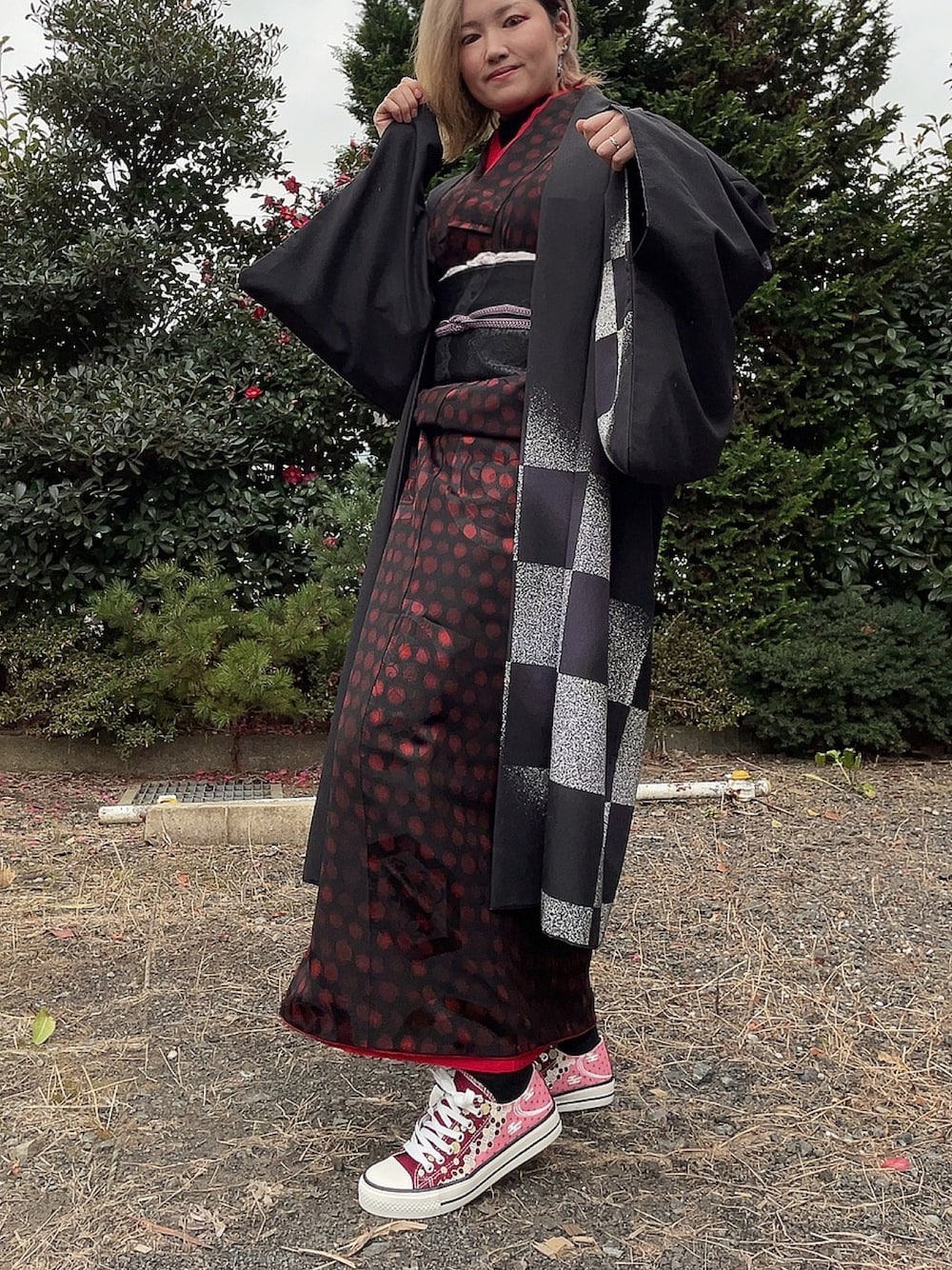 「着物」｜「不明のアイテム（着物、ブラック系）」を使った、ひまりさん（レディース・161cm）の春コーディネートの1枚目の写真